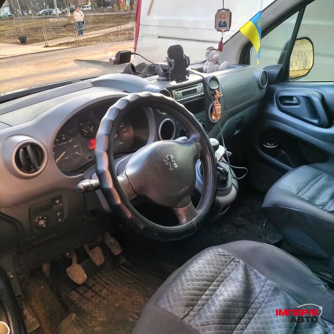 Peugeot Partner - фото 6