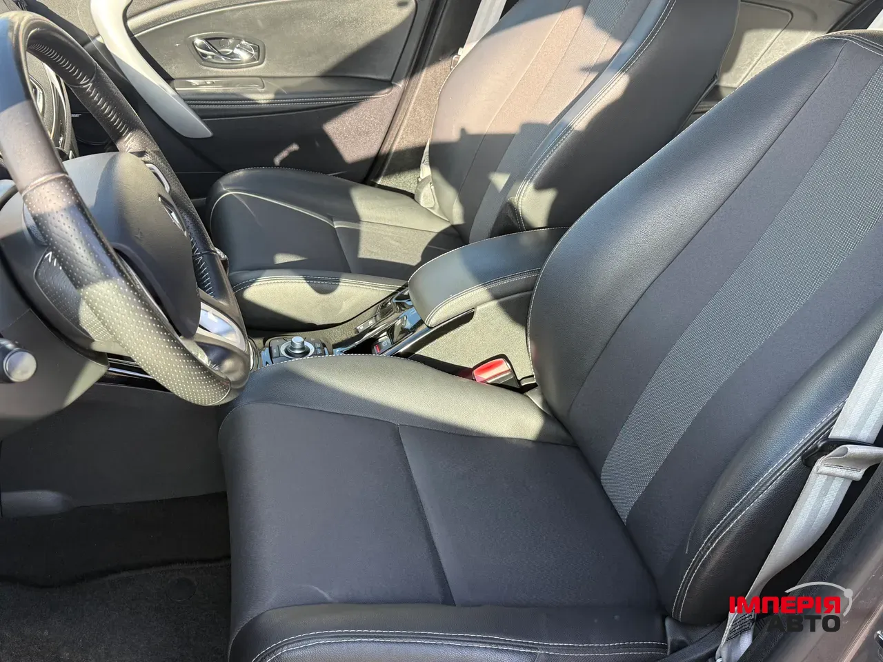 Renault Megane - фото 15