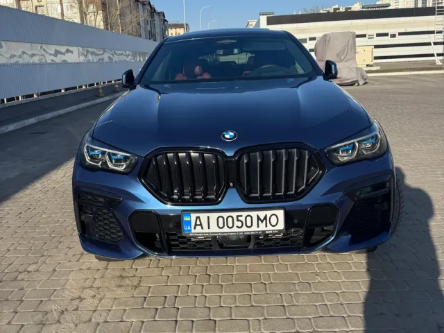 BMW X6 - фото 1