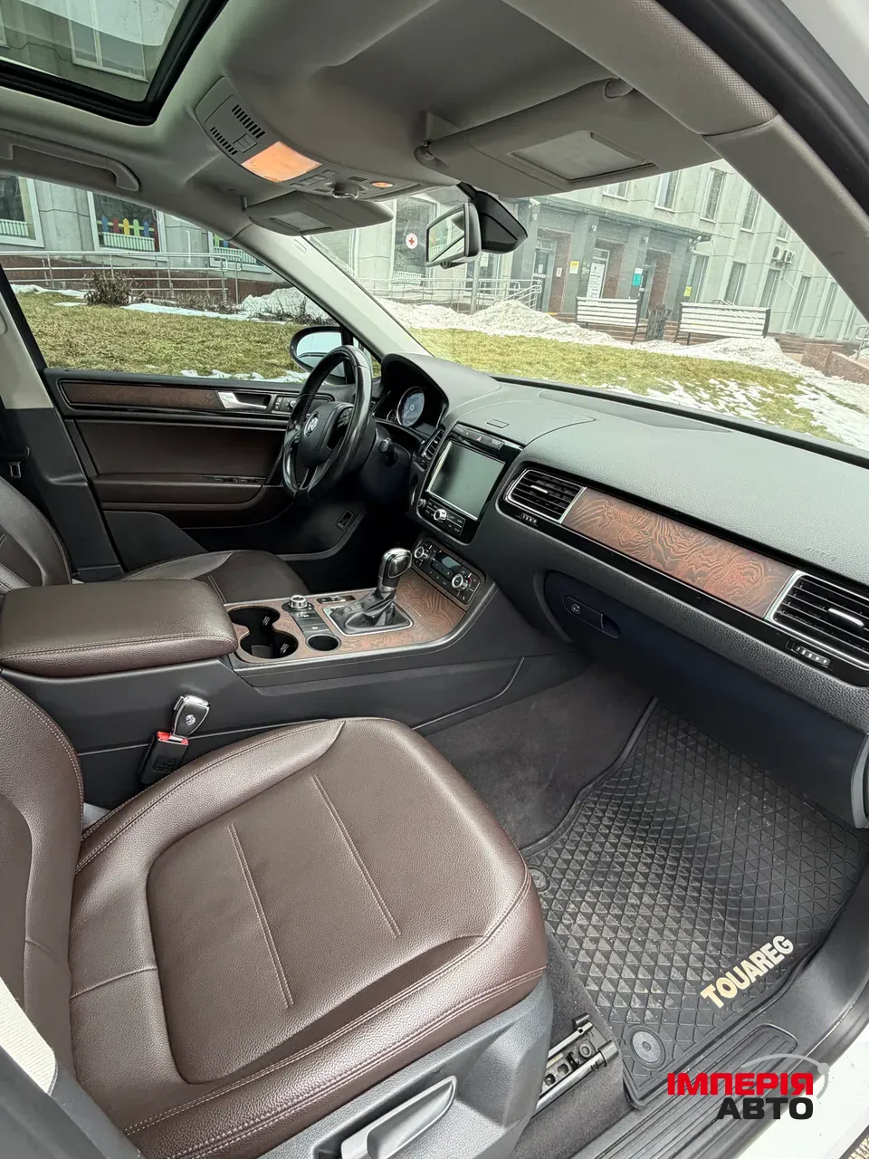 Volkswagen Touareg - фото 5