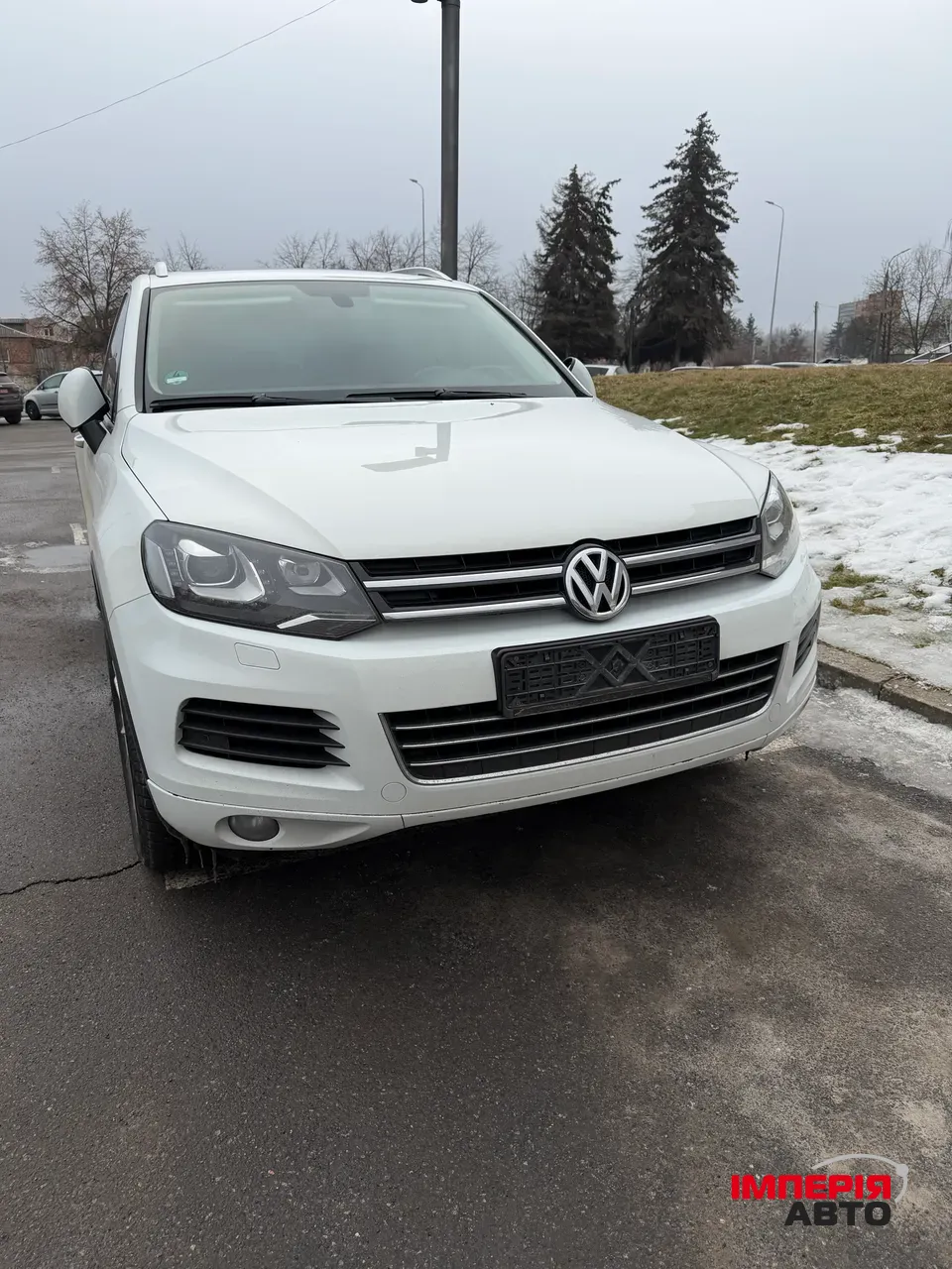 Volkswagen Touareg - фото 1