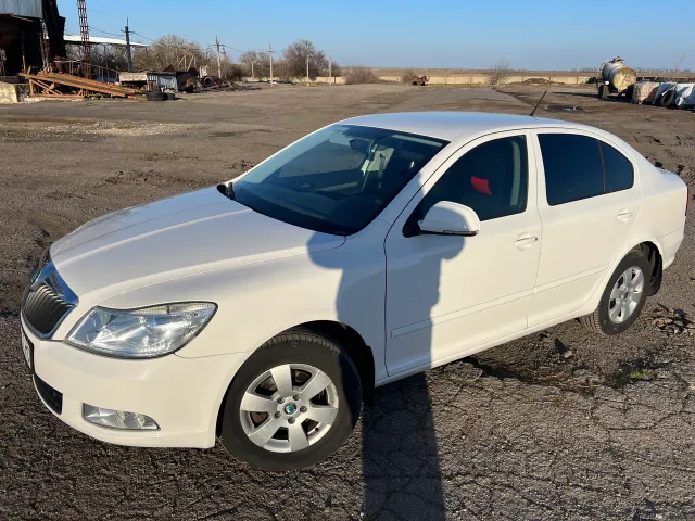 Skoda Octavia - фото 2