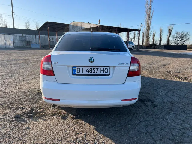 Skoda Octavia - фото 4