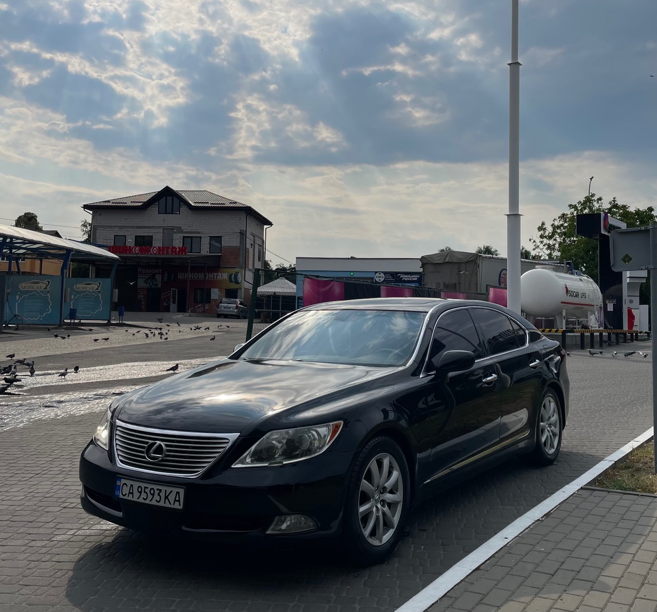 Lexus LS - фото 5