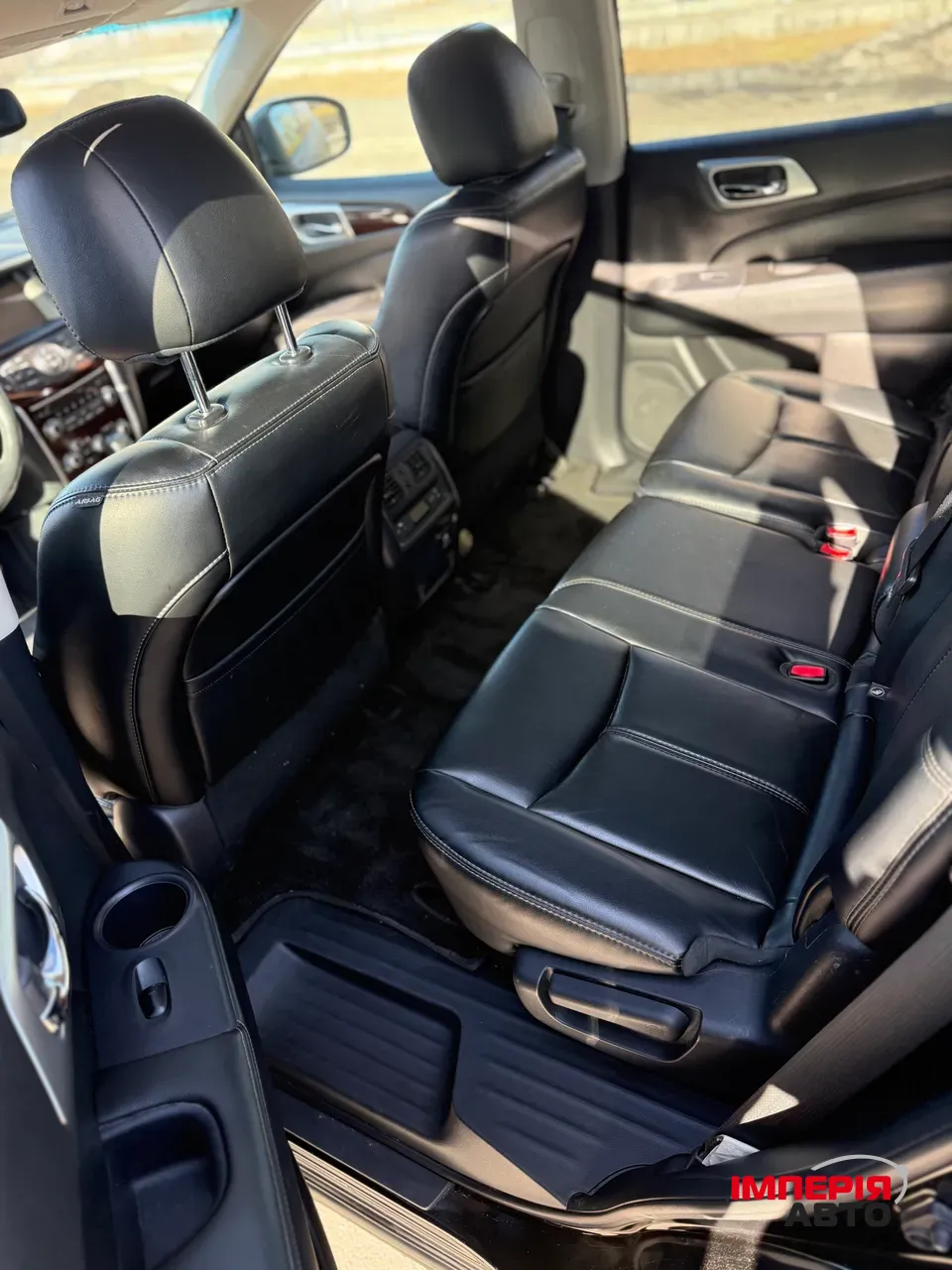 Nissan Pathfinder - фото 21