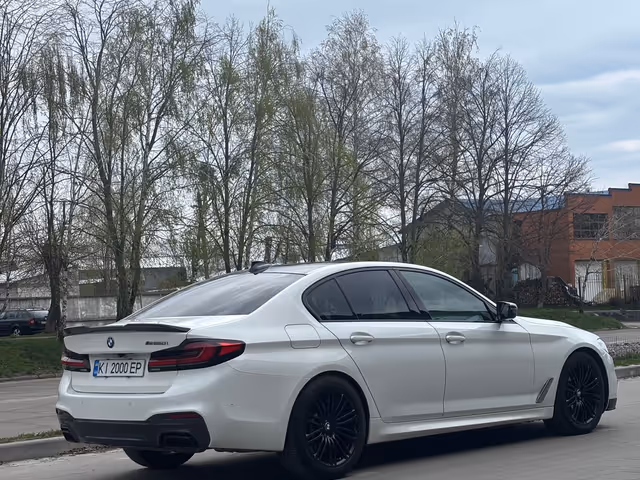 BMW 5 серії - фото 3