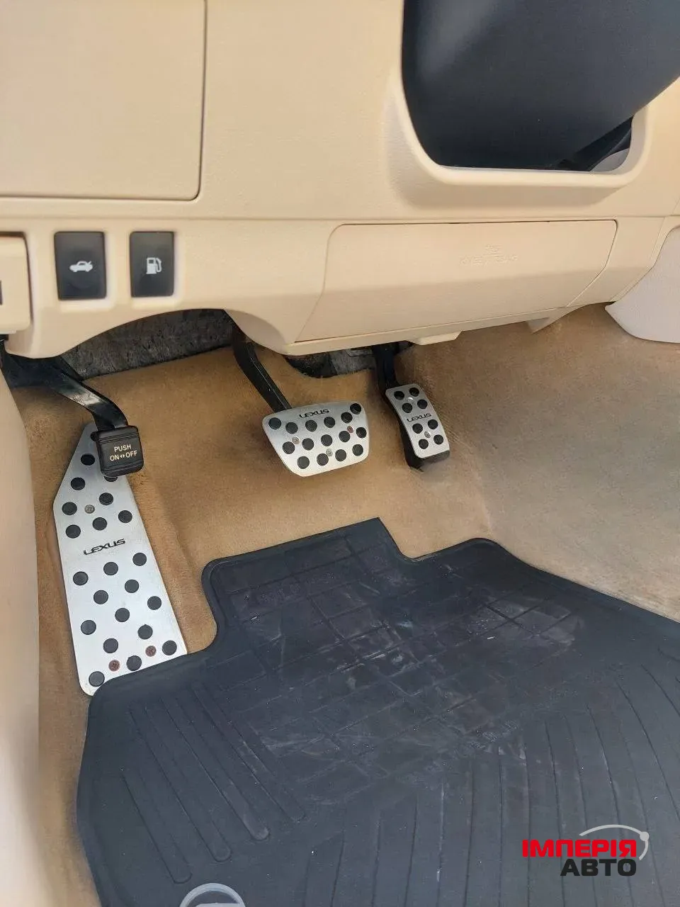 Lexus ES - фото 11