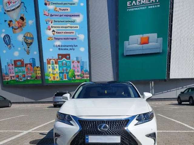 Lexus ES - фото 2
