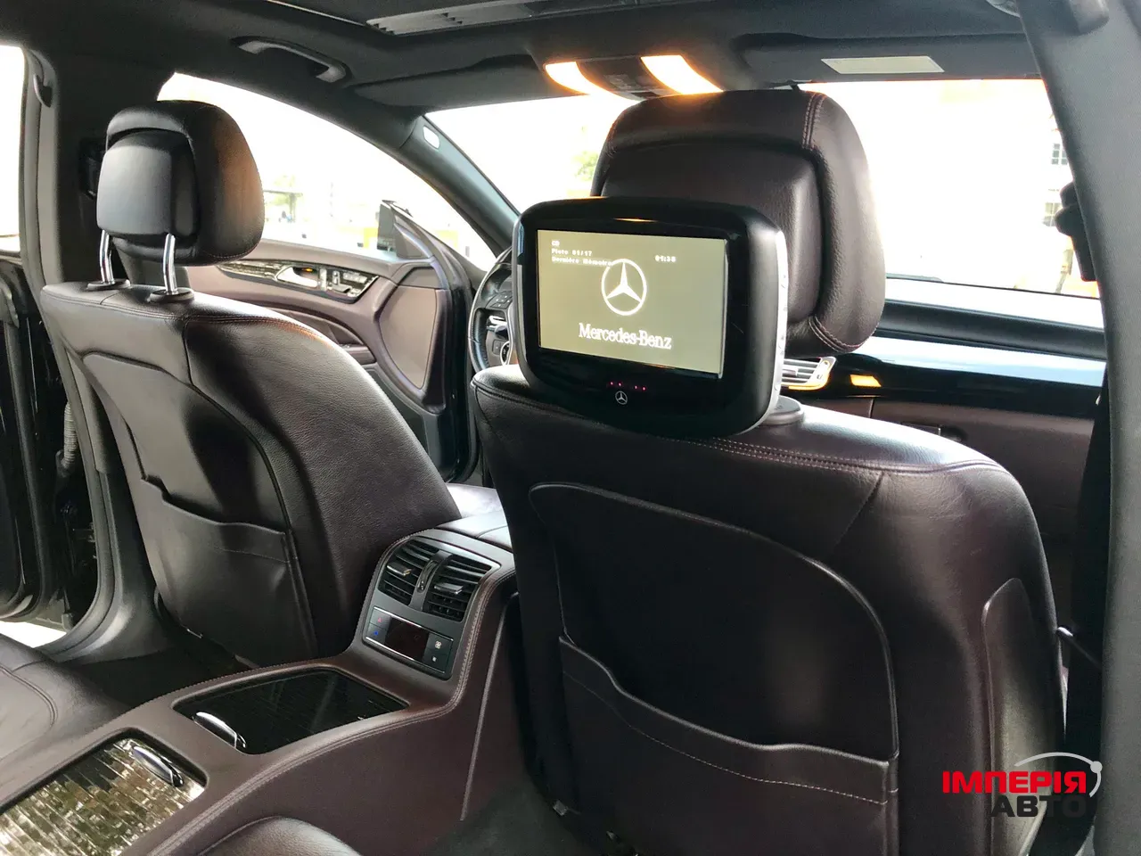 Mercedes-Benz CLS - фото 22