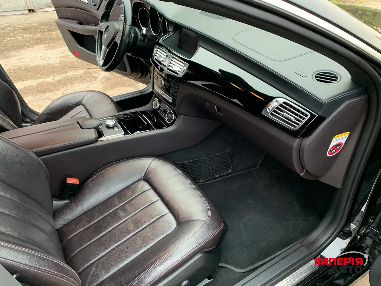 Mercedes-Benz CLS - фото 13
