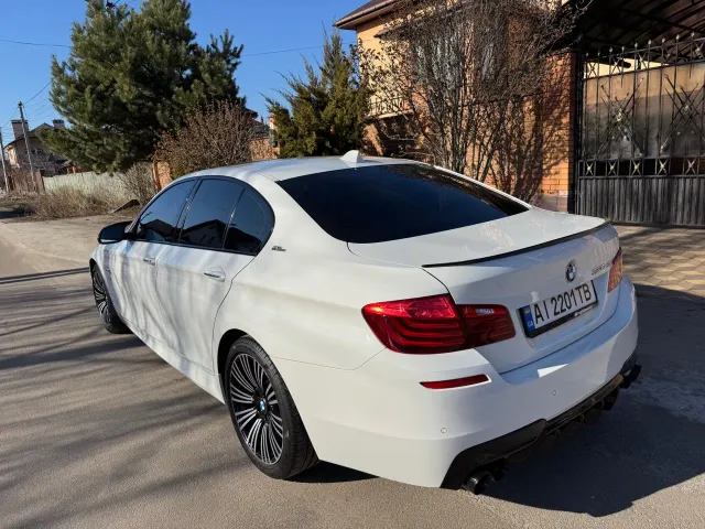 BMW 5 серії - фото 2