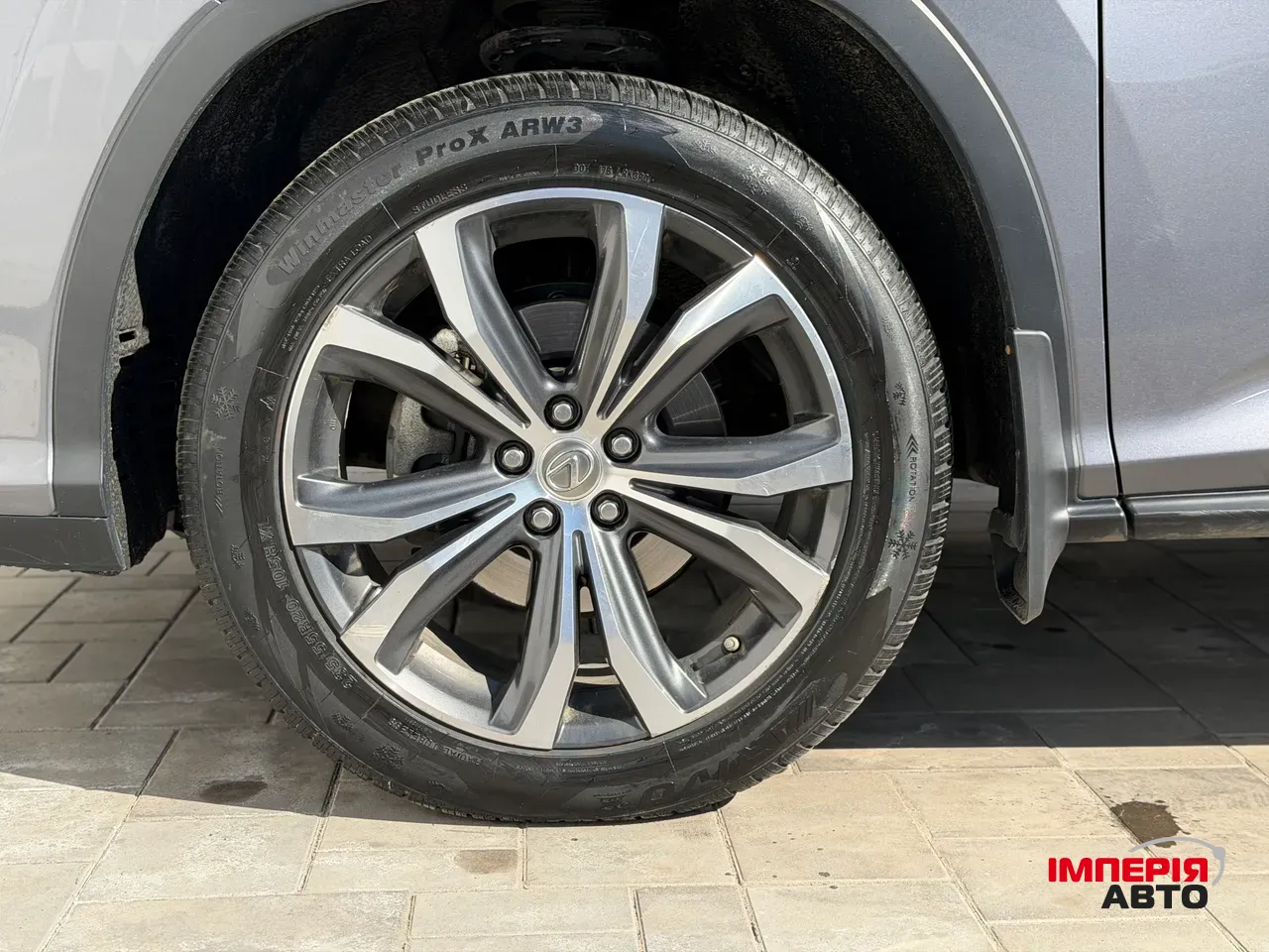 Lexus RX - фото 10