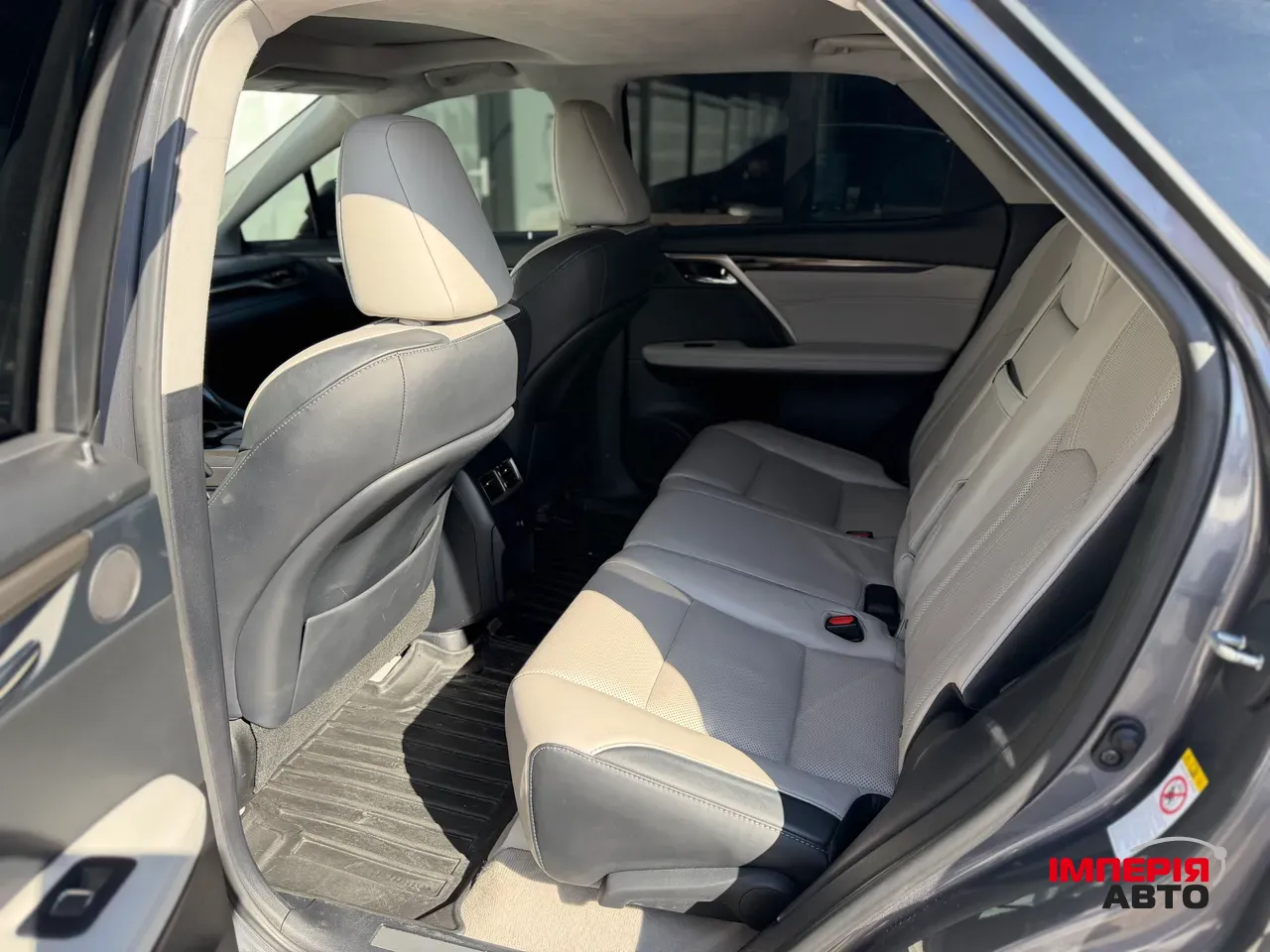 Lexus RX - фото 41