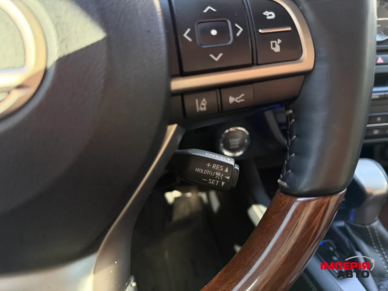 Lexus RX - фото 33