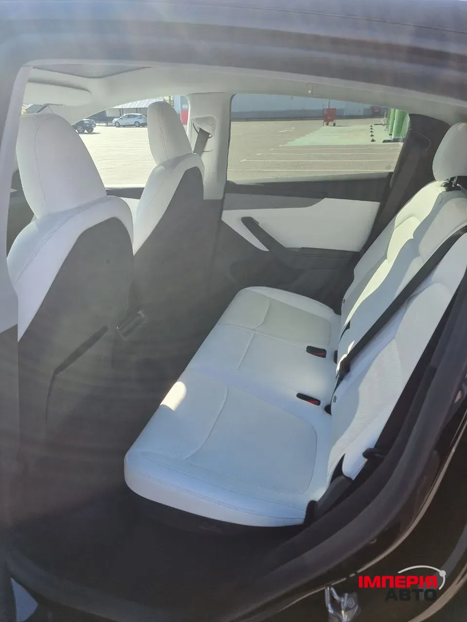 Tesla Model Y - фото 10