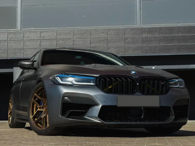 BMW M5 - фото 4