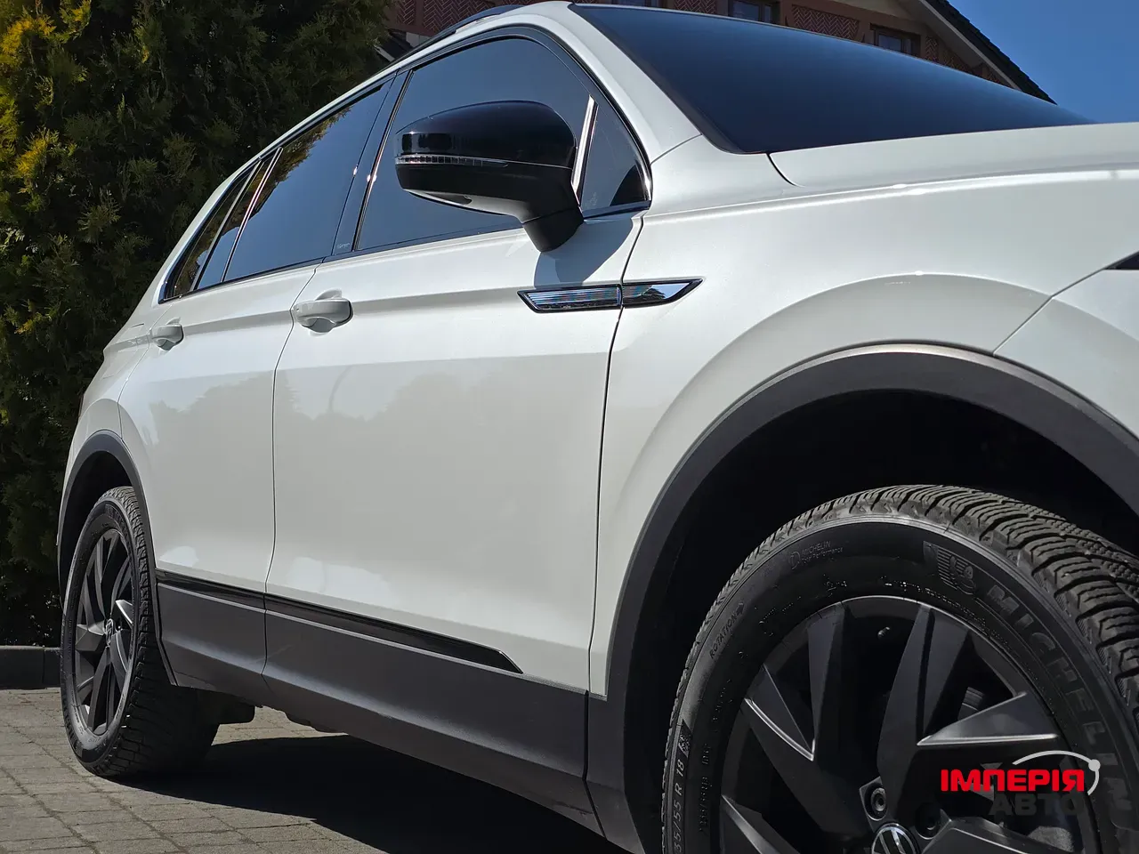 Volkswagen Tiguan R - фото 6