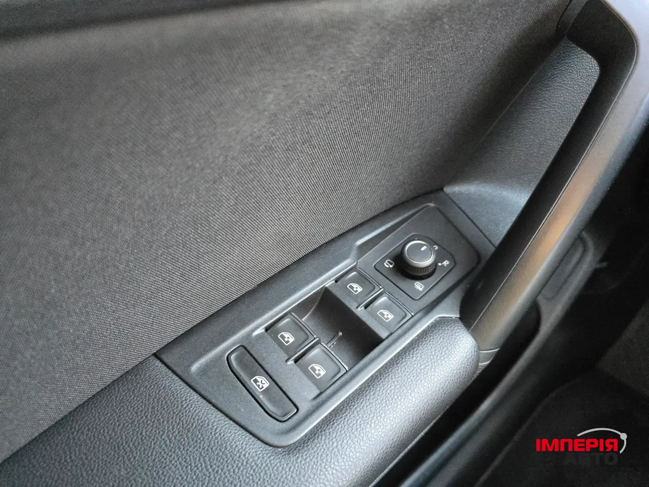 Volkswagen Tiguan R - фото 21