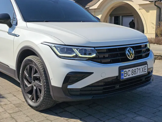 Volkswagen Tiguan R - фото 3
