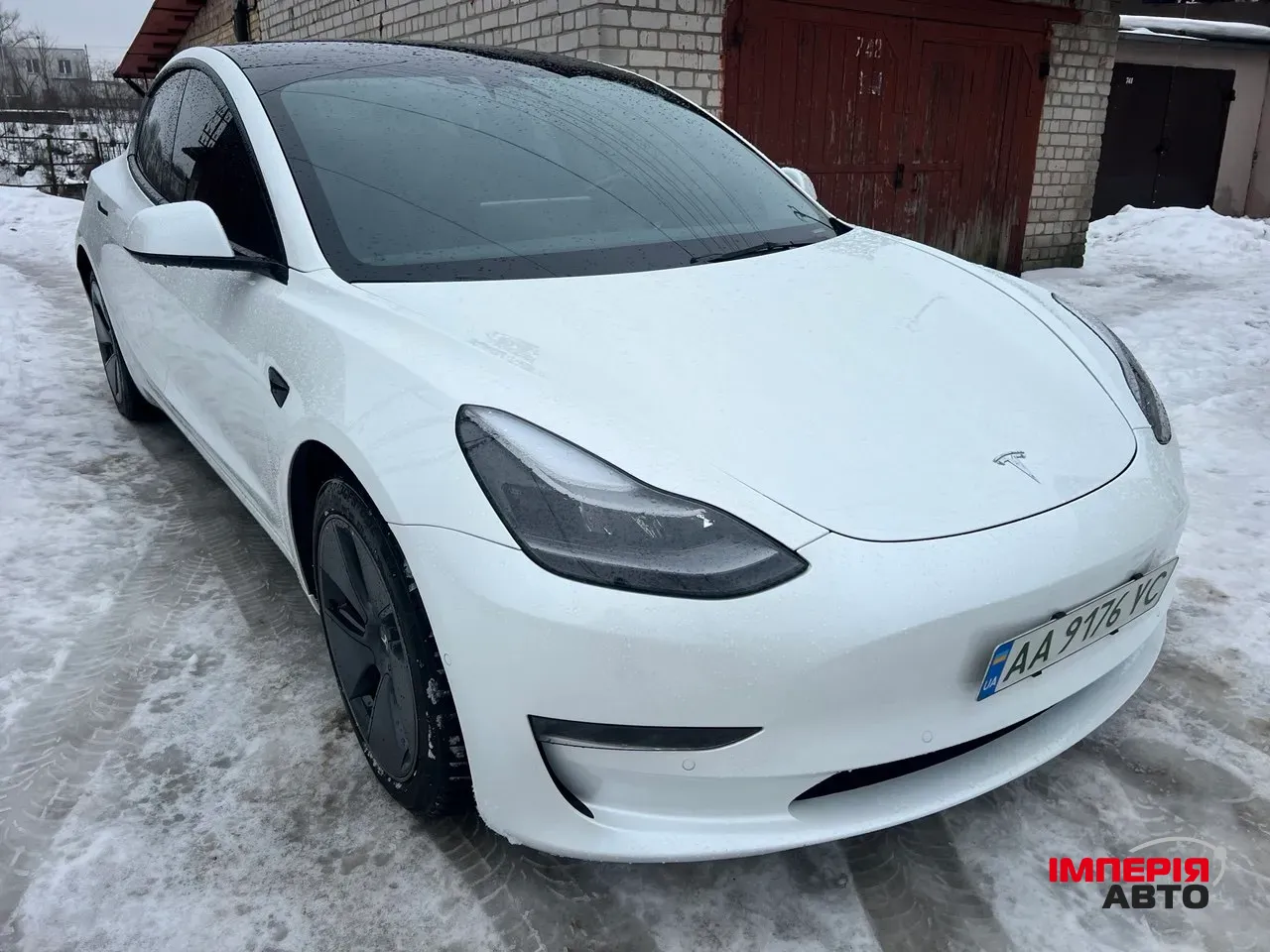 Tesla Model 3 - фото 2