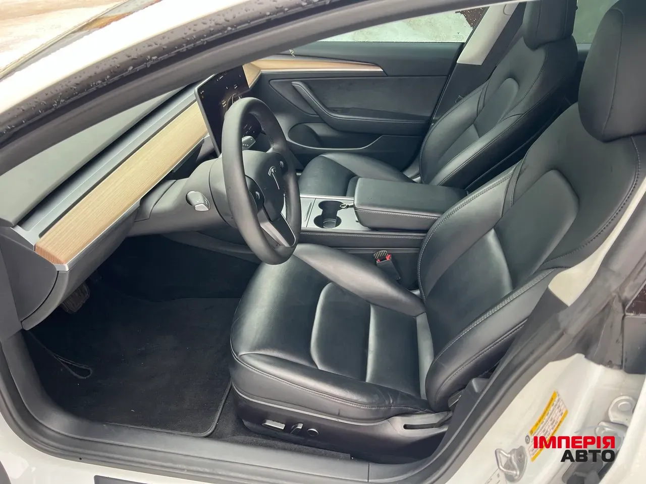 Tesla Model 3 - фото 9