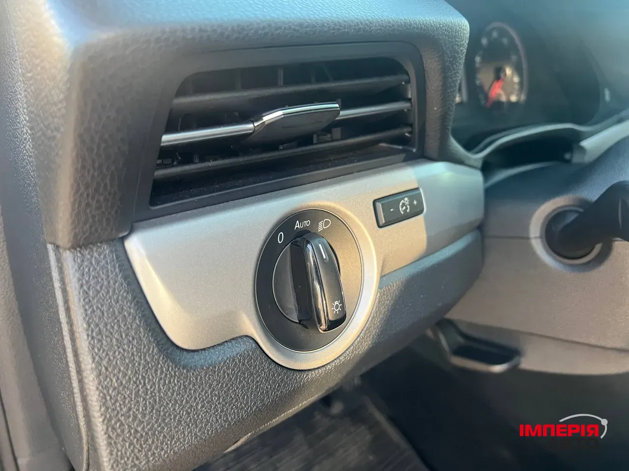 Volkswagen Passat USA/NMS - фото 23