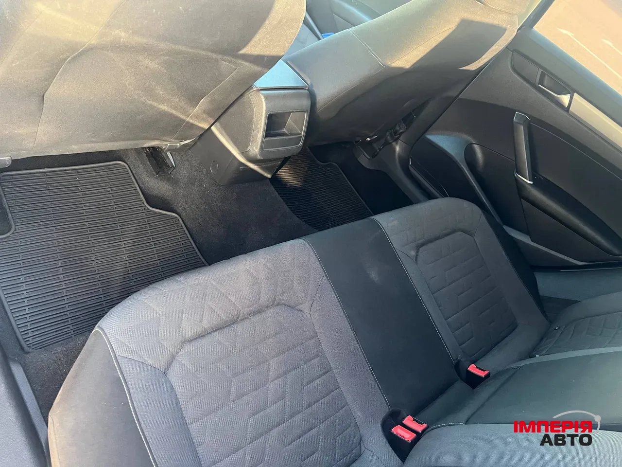 Volkswagen Passat USA/NMS - фото 15