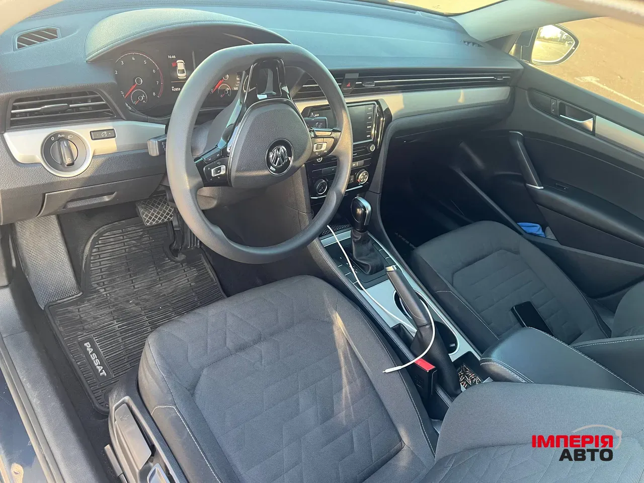 Volkswagen Passat USA/NMS - фото 12