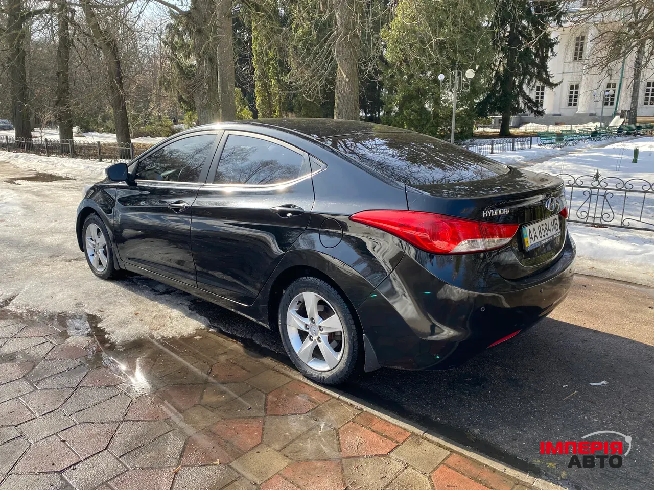 Hyundai Elantra - фото 7