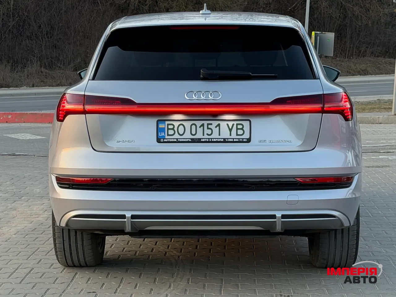 Audi e-tron - фото 8