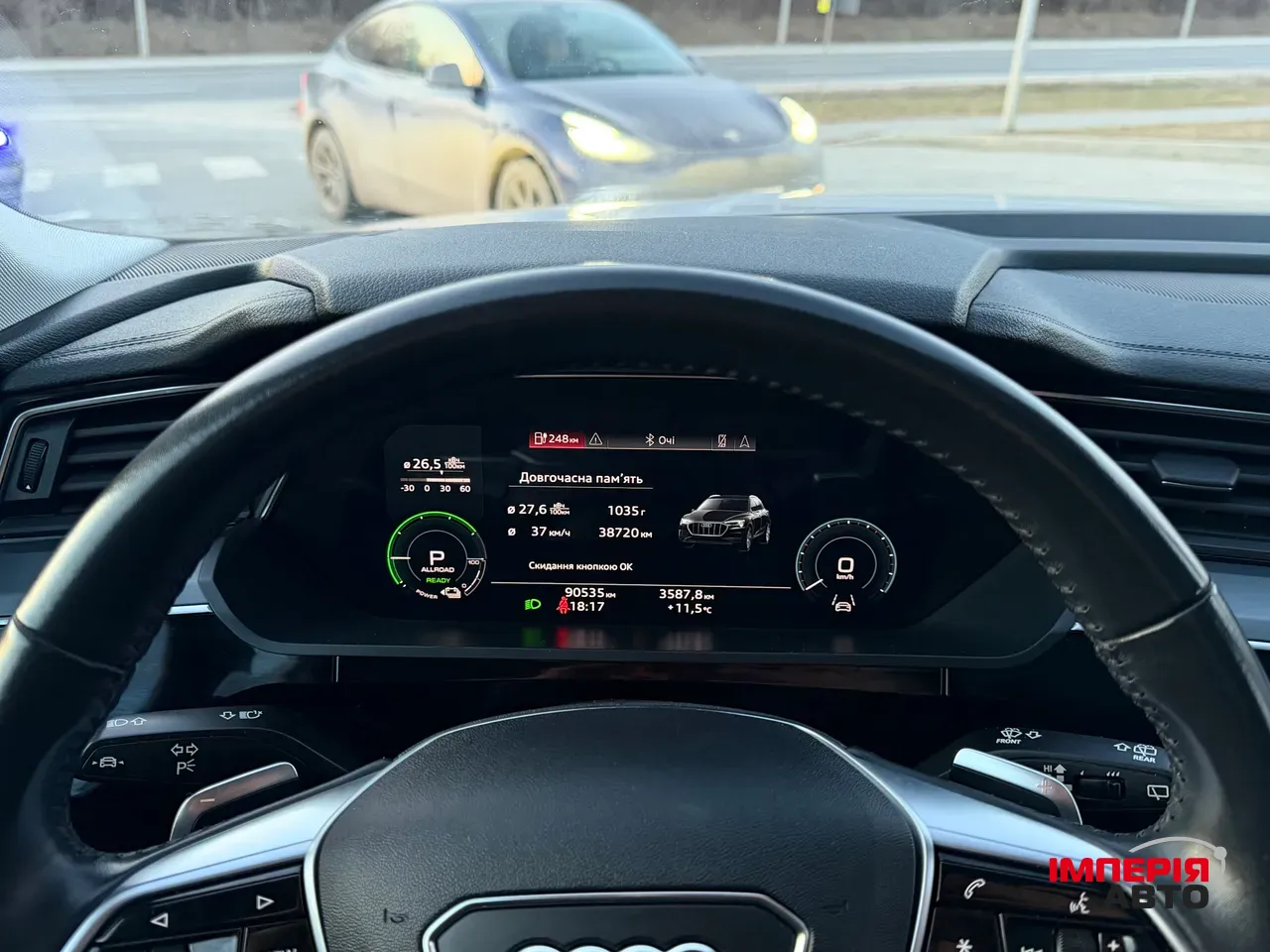 Audi e-tron - фото 25
