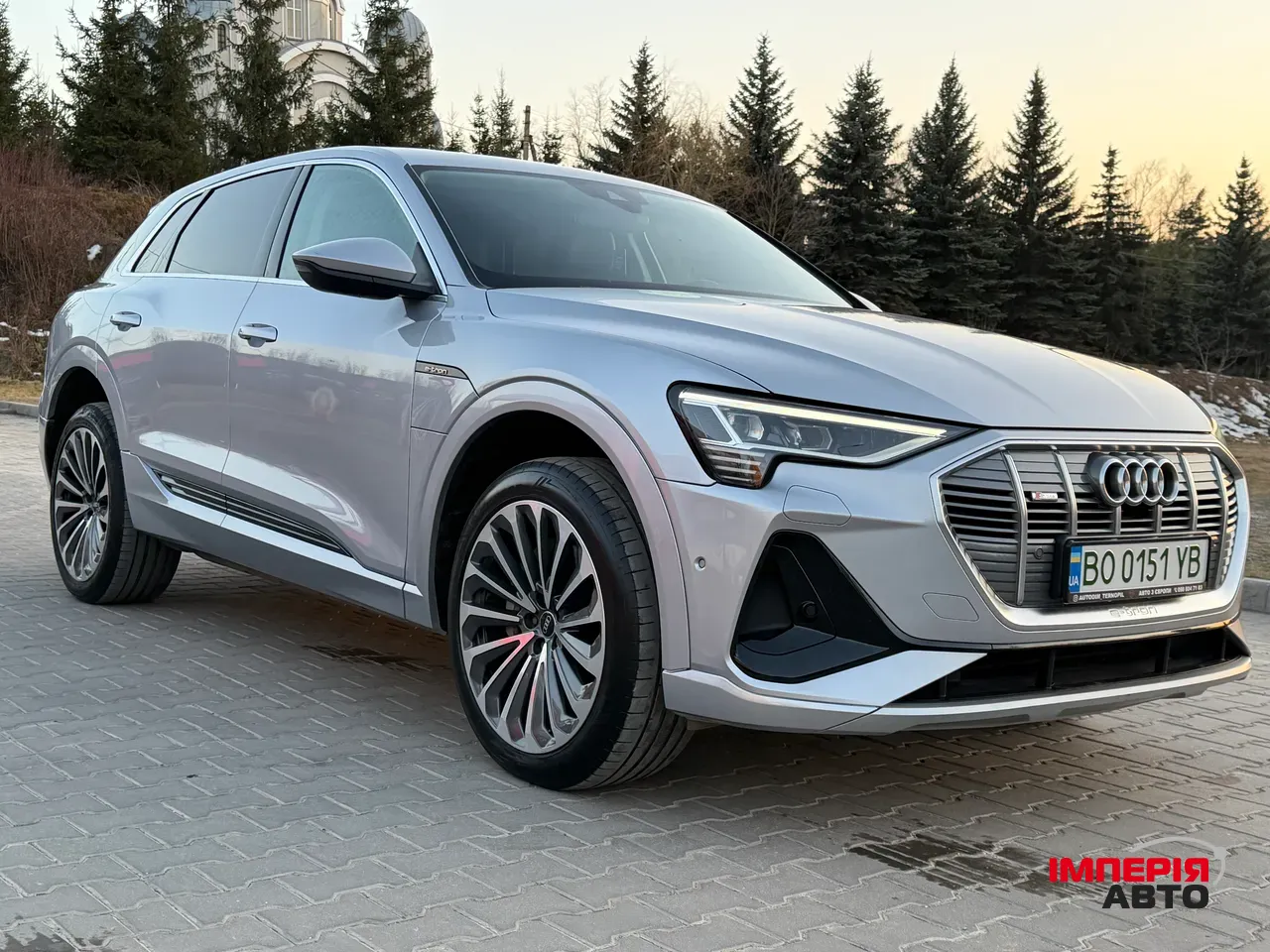 Audi e-tron - фото 3