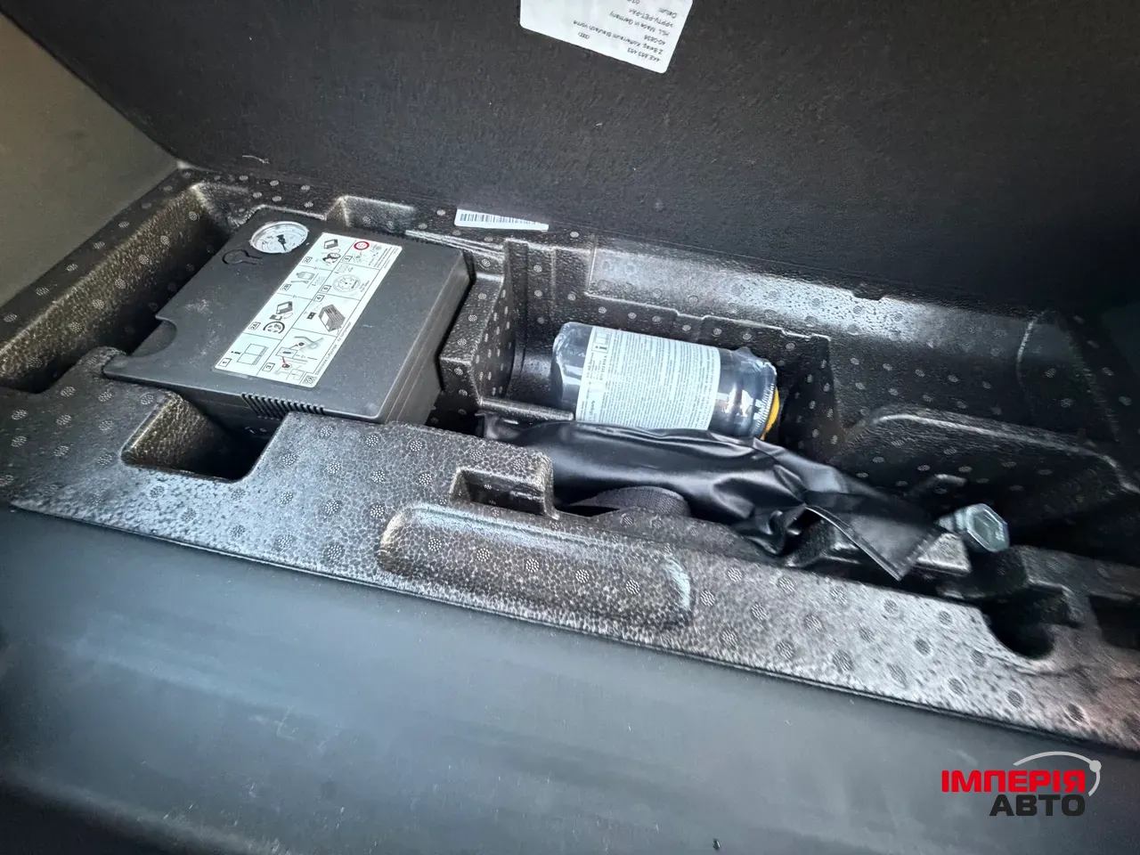 Audi e-tron - фото 15