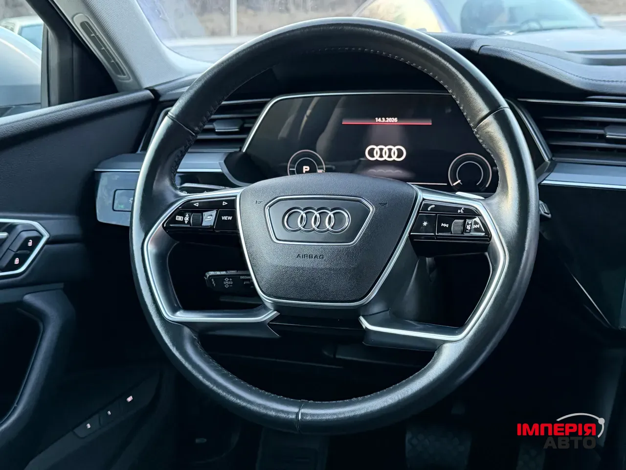 Audi e-tron - фото 29