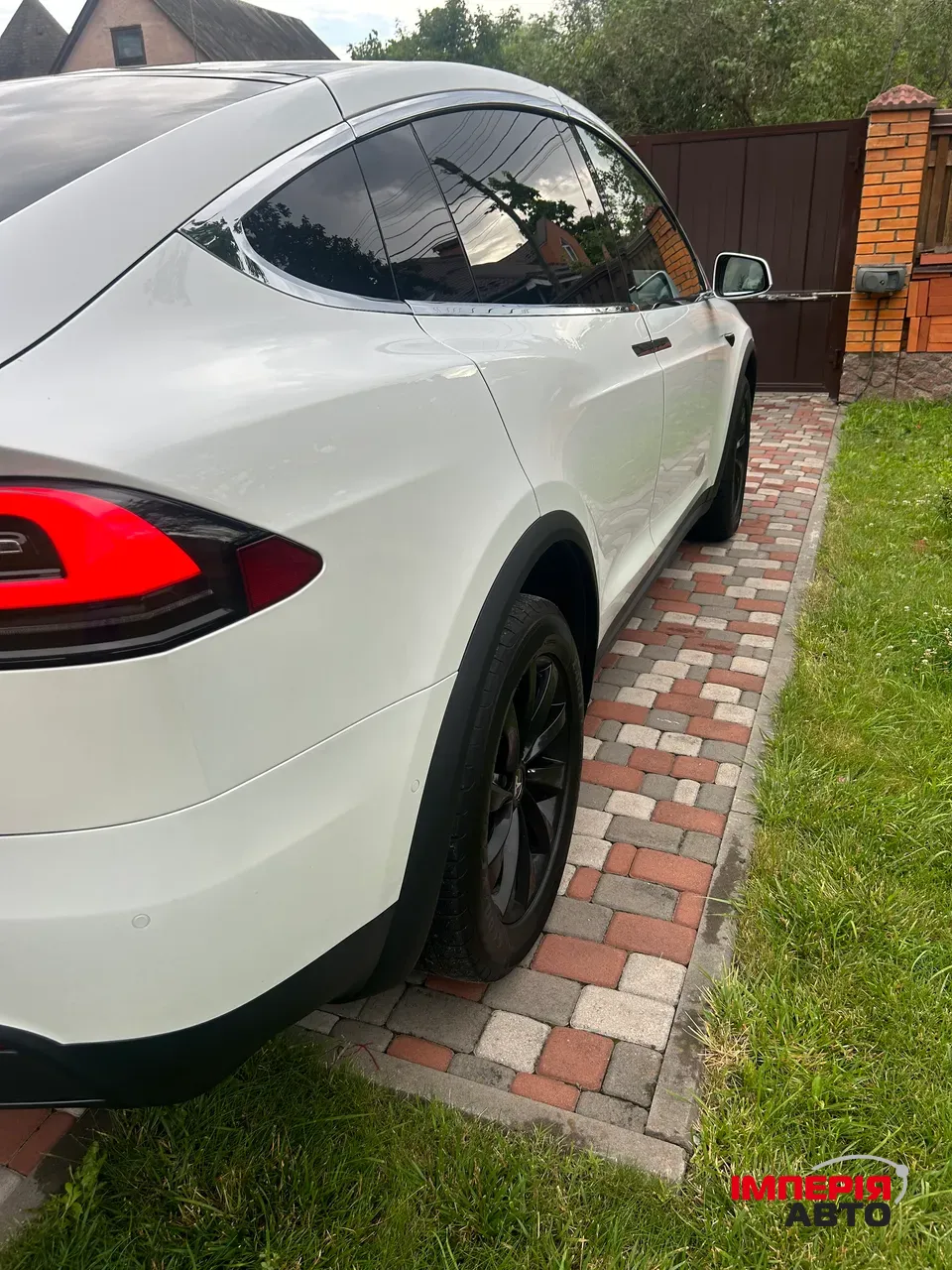 Tesla Model X - фото 7