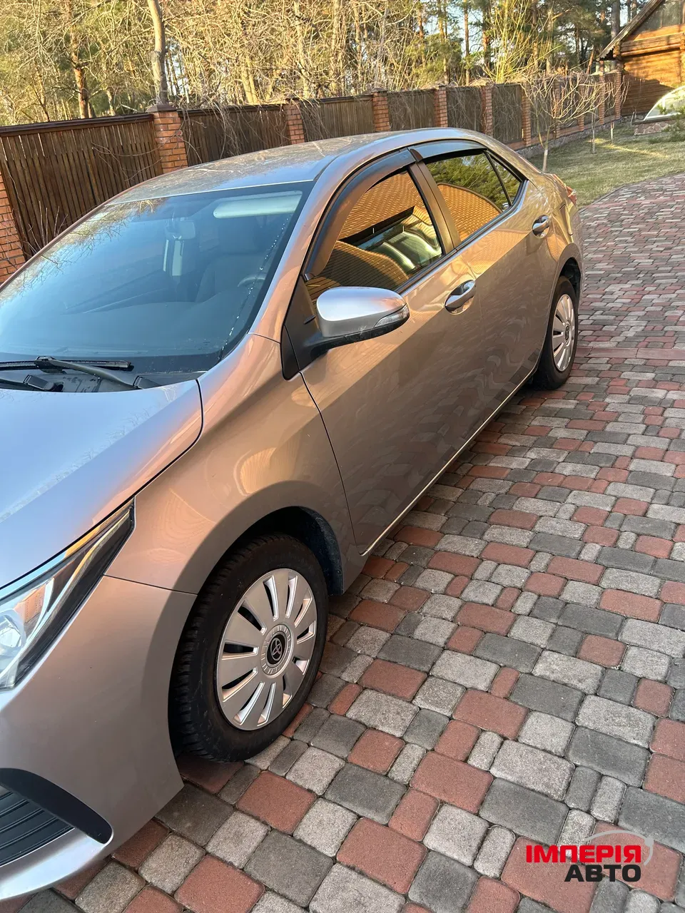 Toyota Corolla - фото 2