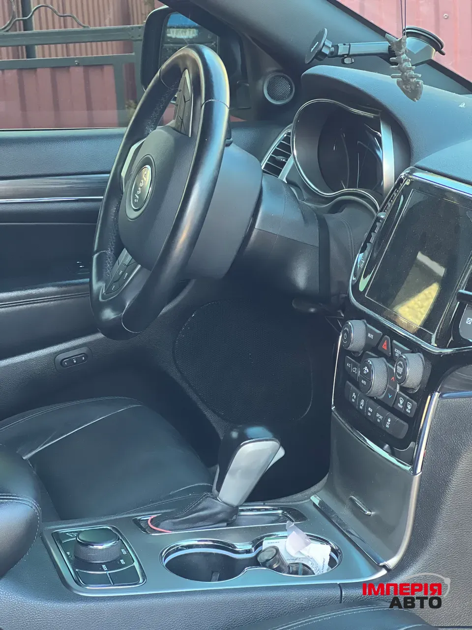 Jeep Grand Cherokee - фото 20