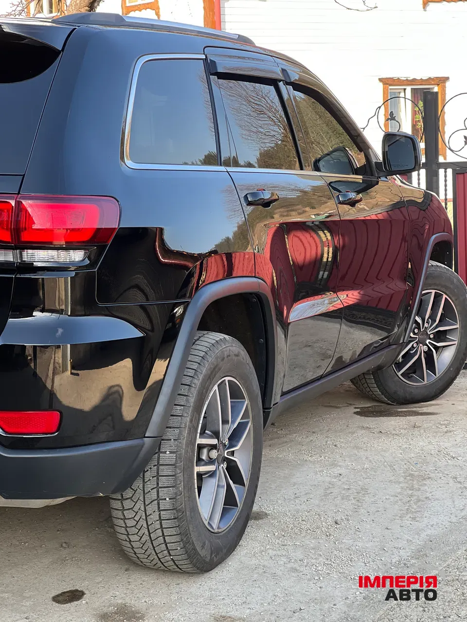 Jeep Grand Cherokee - фото 9