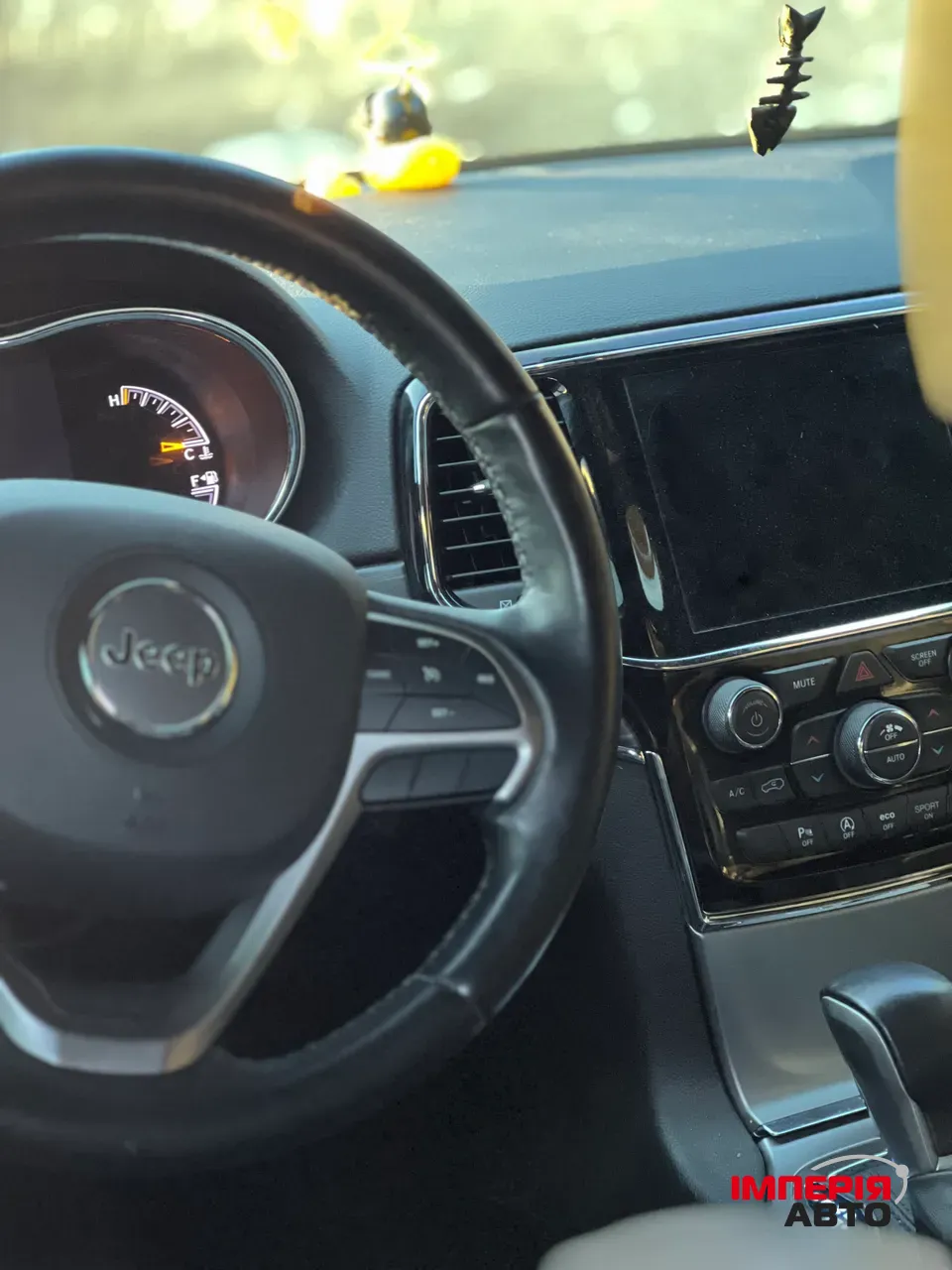 Jeep Grand Cherokee - фото 15