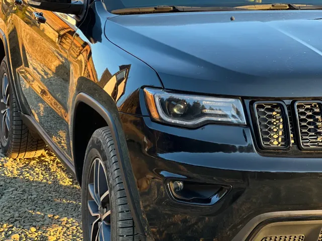 Jeep Grand Cherokee - фото 3