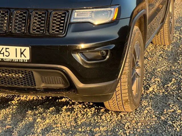 Jeep Grand Cherokee - фото 2