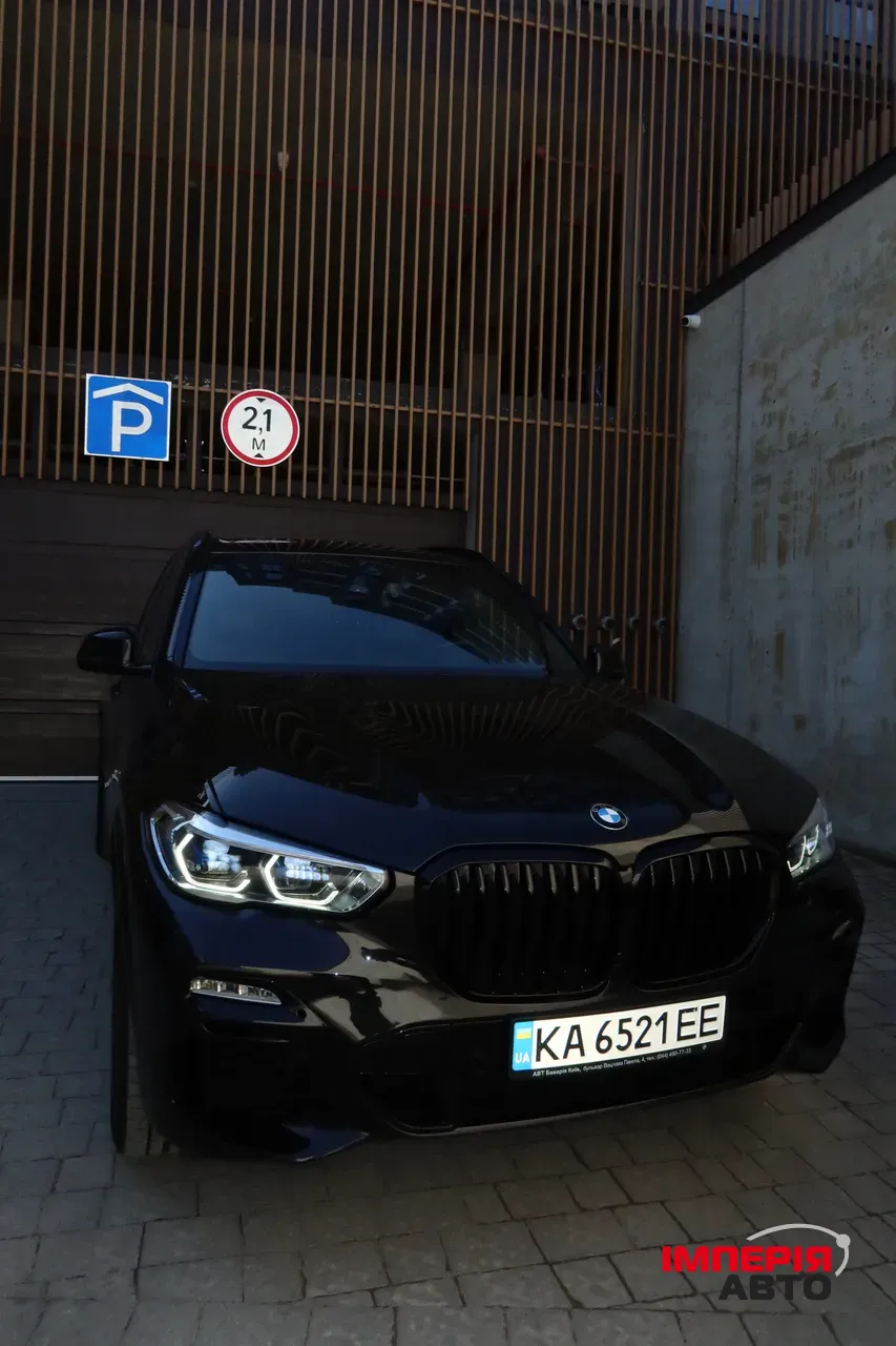 BMW X5 - фото 1