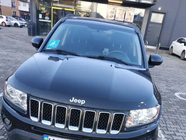 Jeep Compass - фото 3