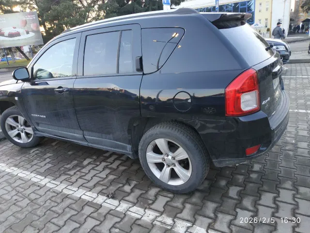 Jeep Compass - фото 2