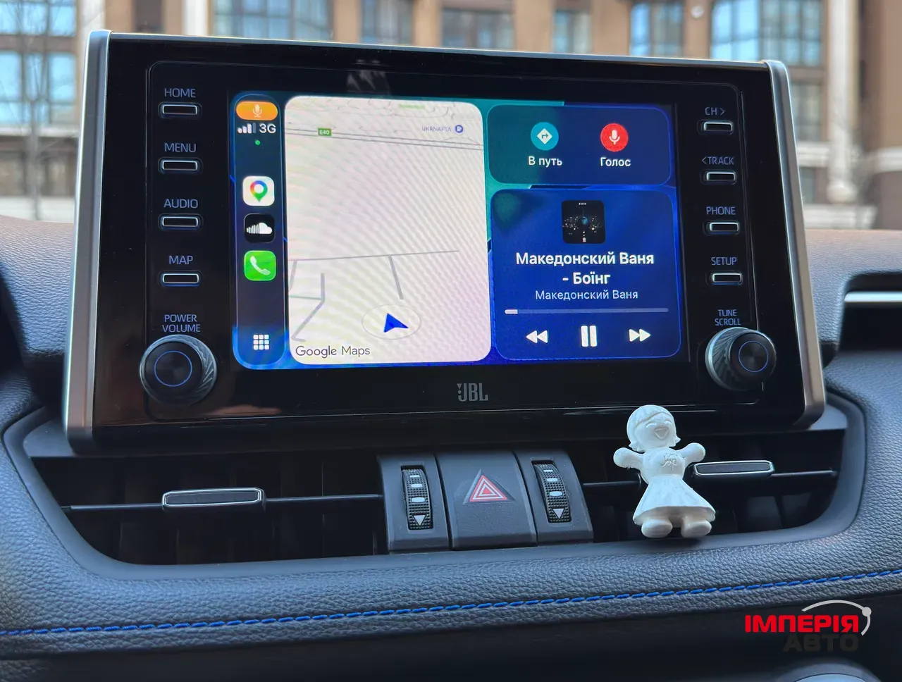 Toyota RAV4 - фото 16