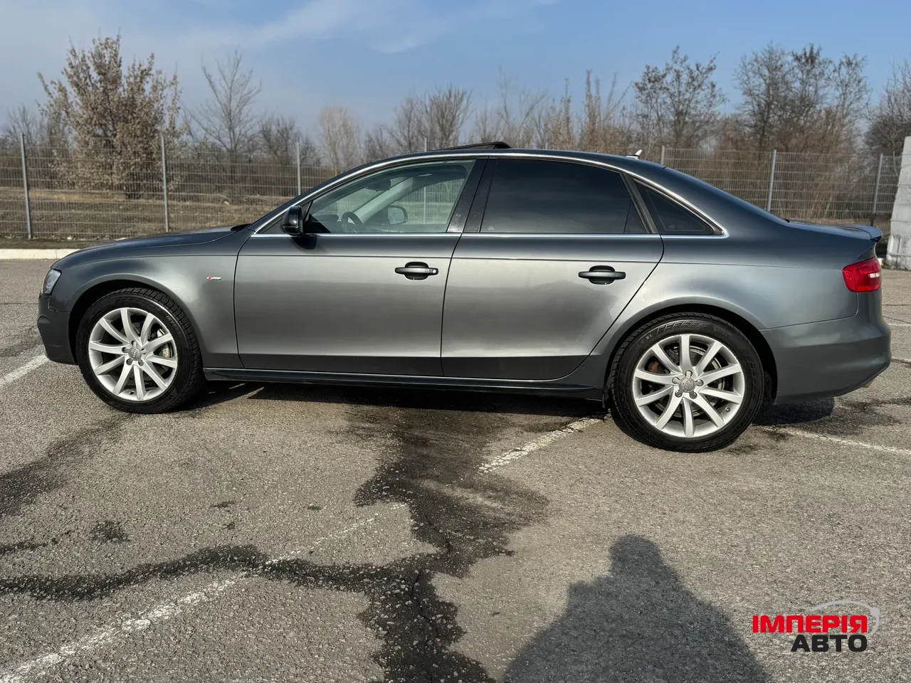 Audi A4 - фото 21