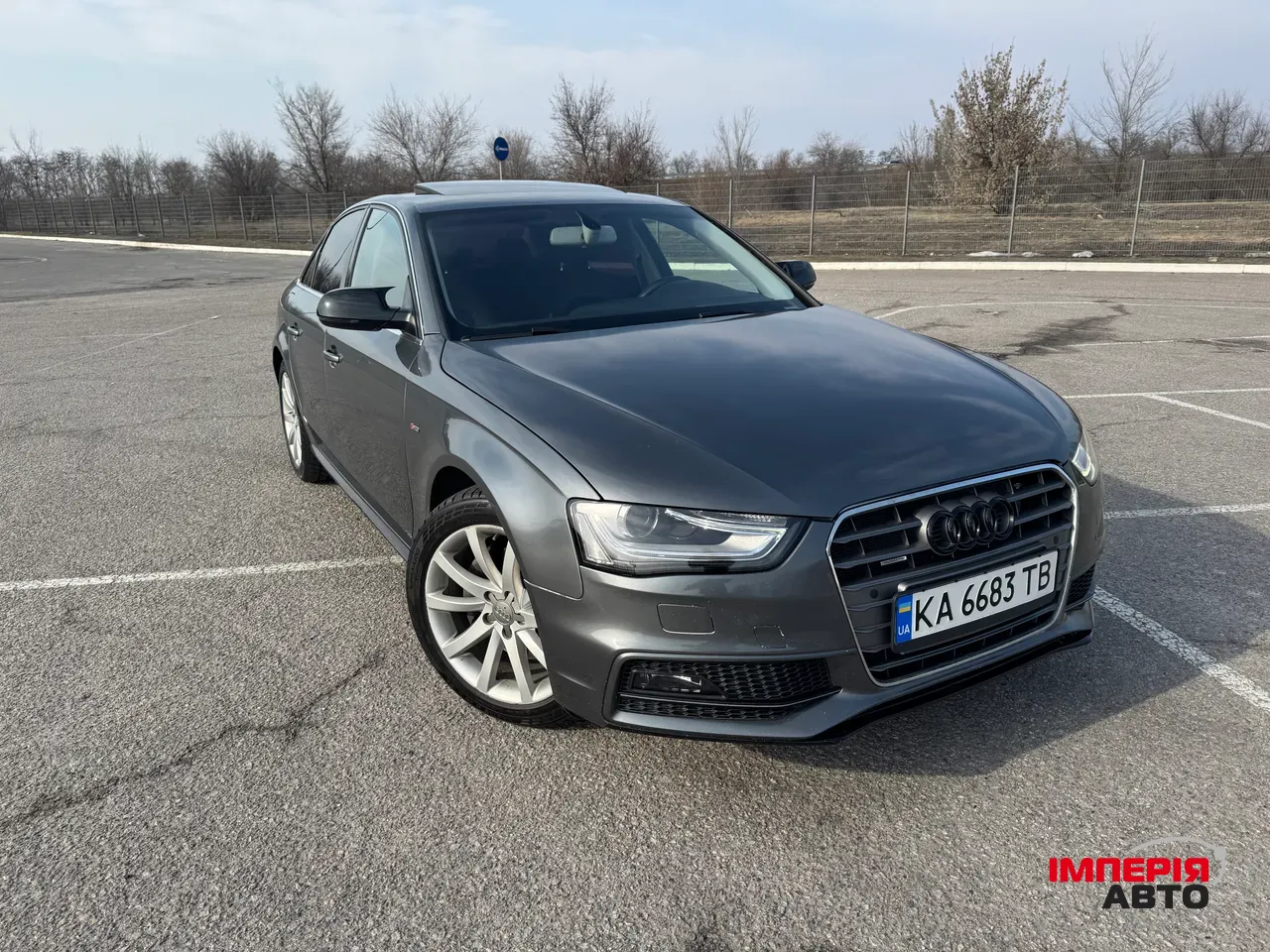 Audi A4 - фото 2