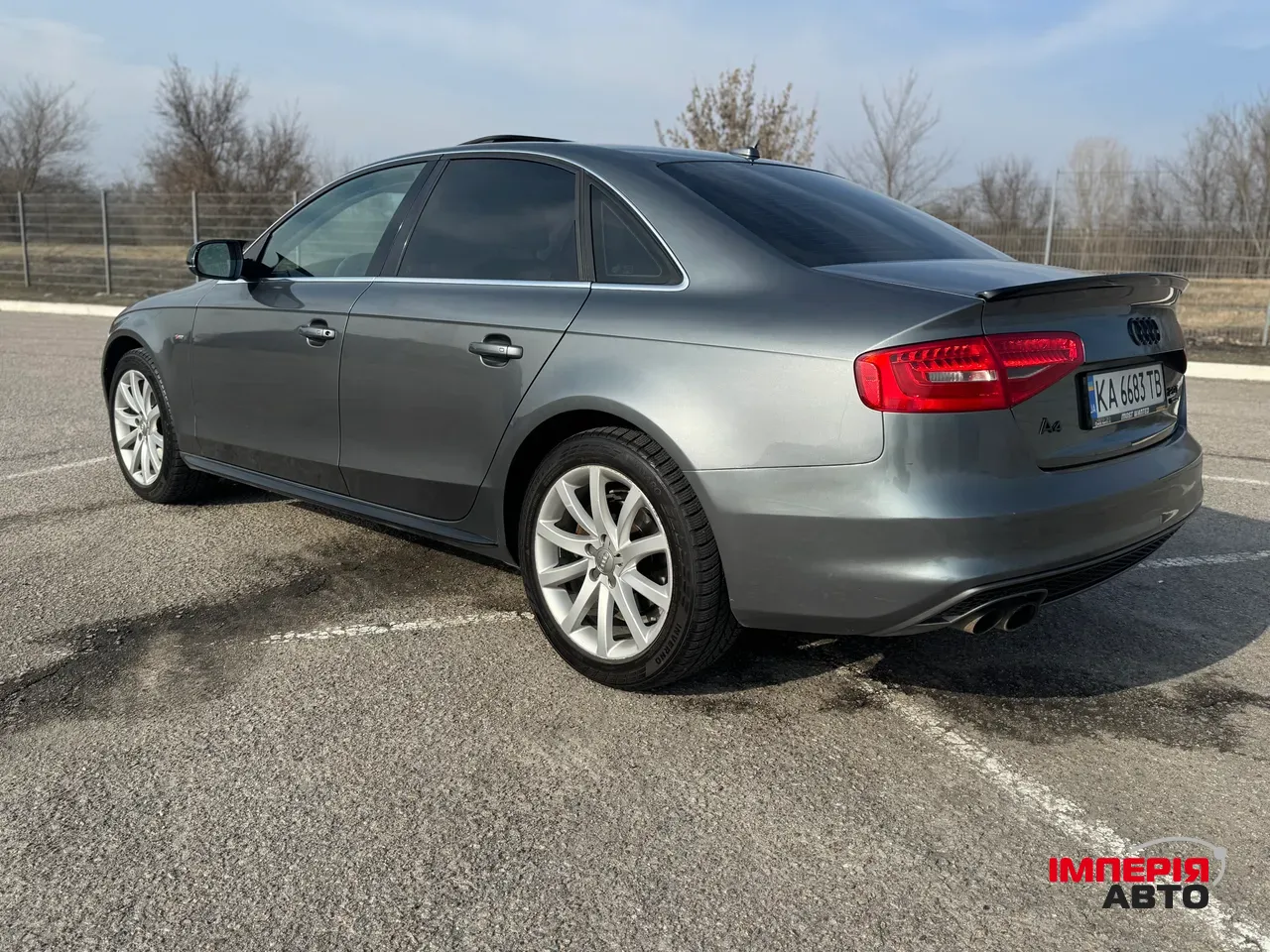 Audi A4 - фото 20