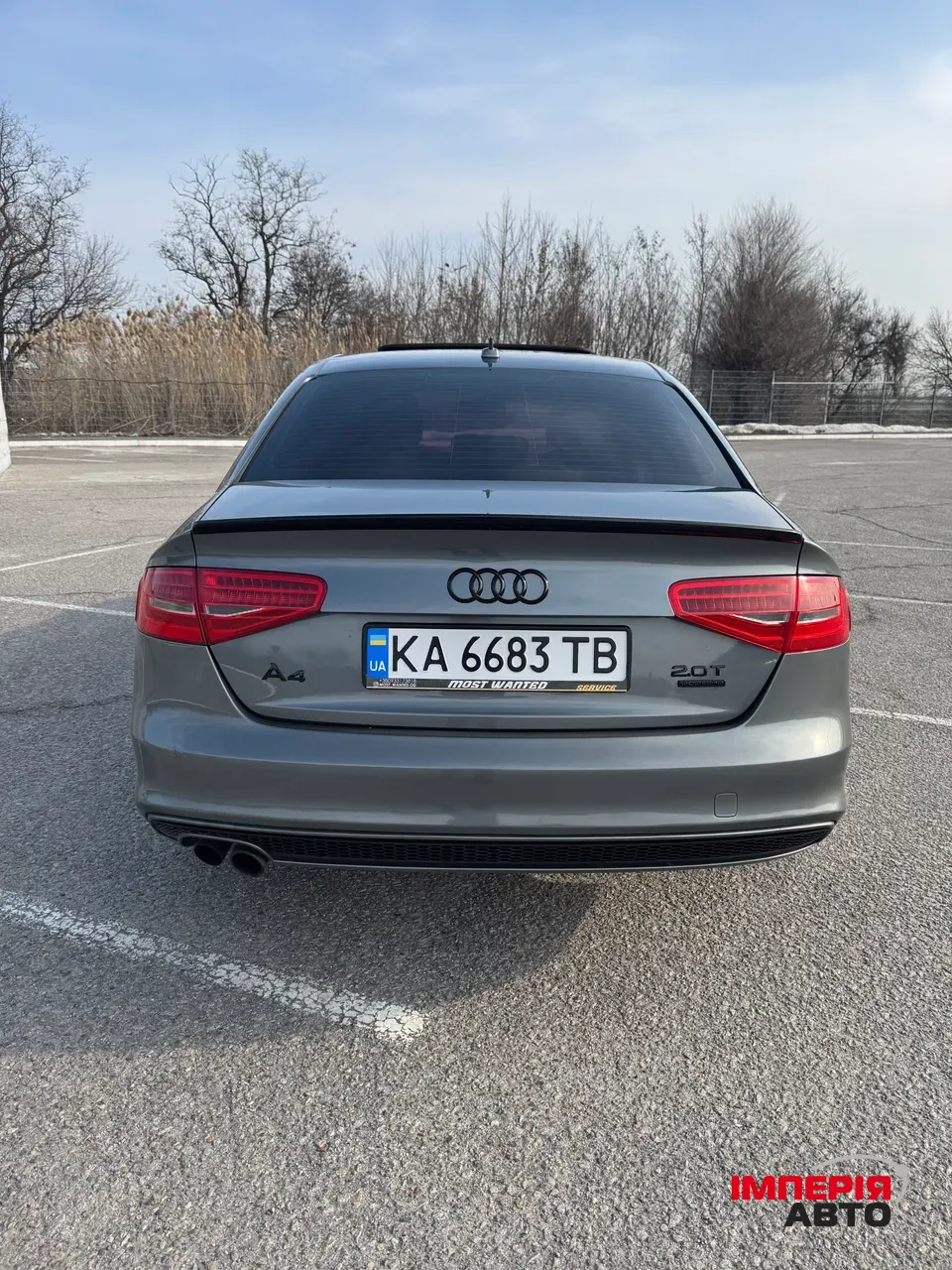 Audi A4 - фото 5