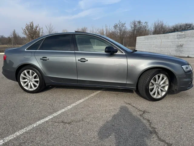 Audi A4 - фото 3